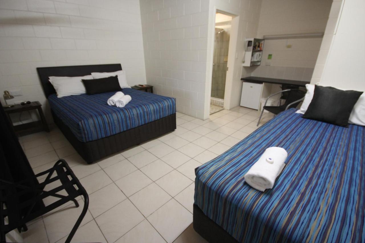 Barrier Reef Motel Innisfail Exterior photo
