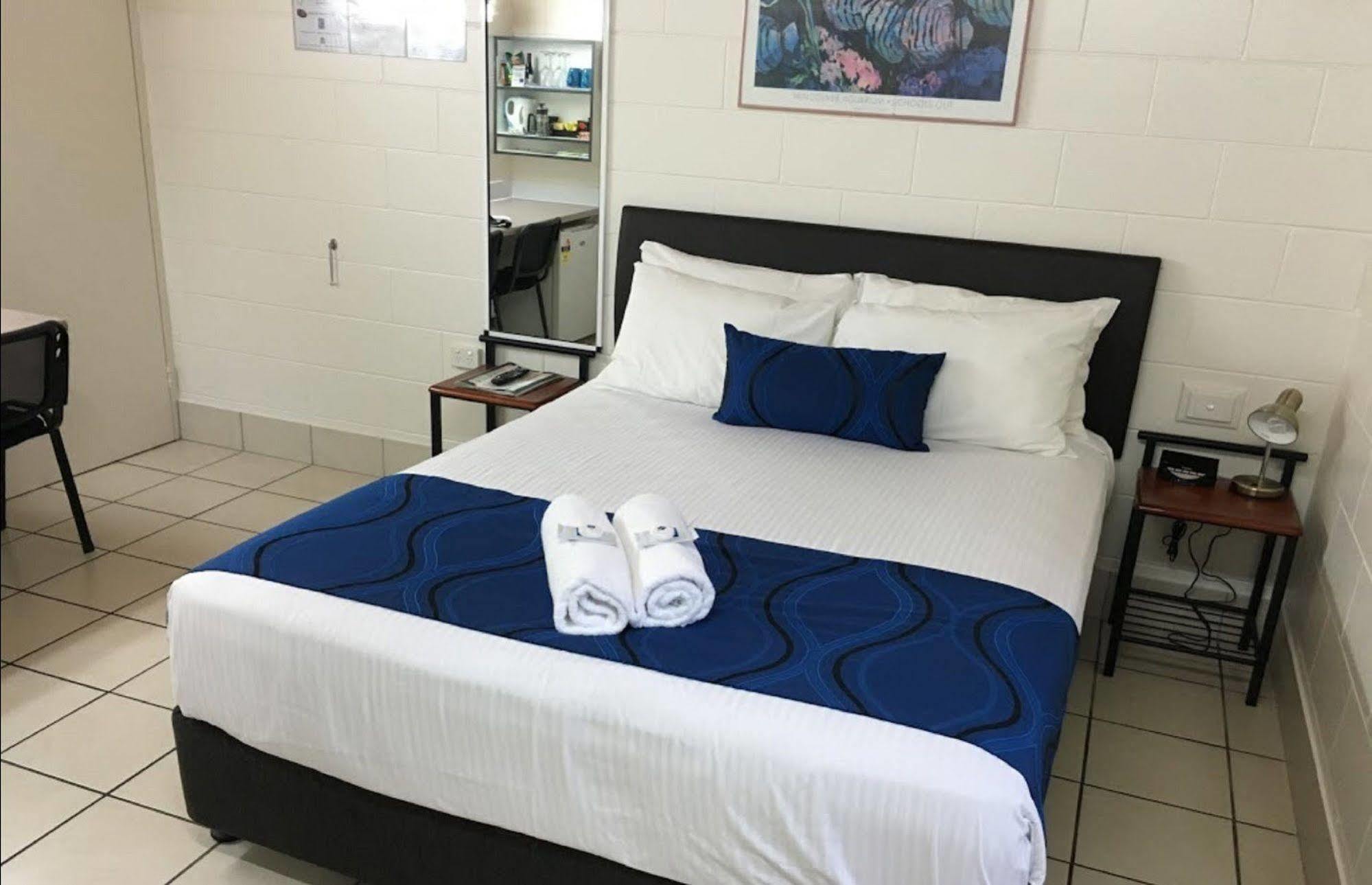 Barrier Reef Motel Innisfail Exterior photo