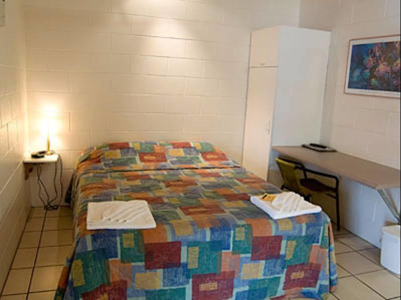 Barrier Reef Motel Innisfail Exterior photo